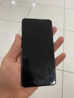 Redmi 5 holati yaxshi qora rang