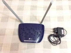 Продам Wi-Fi роутер универсальный Оптика+ADSL Tp-Link TD-W8960N