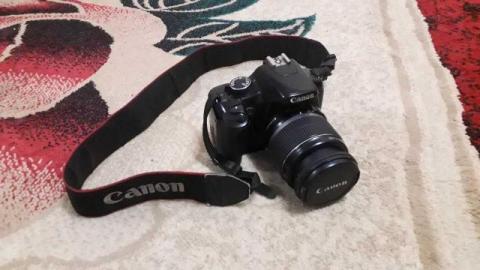 Canon 450d EOS fotoaparat