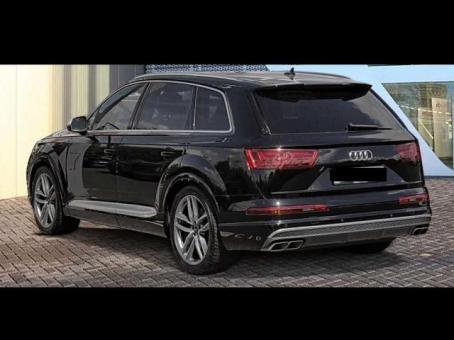 AUDI Q7 S-Line Quattro