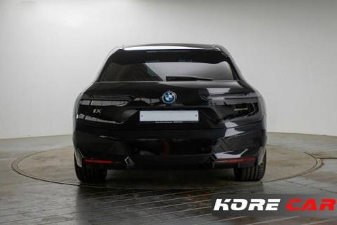 BMW  iX xDrive40