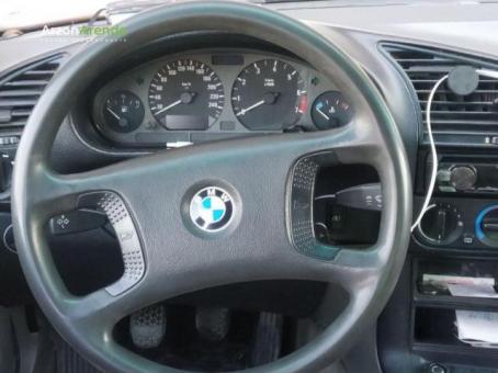 BMW E318 yili 1992 benzin