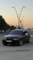 BMW E39 540i M package