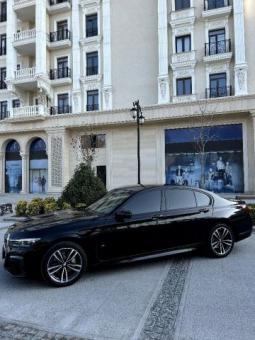 BMW 730i. 97 000