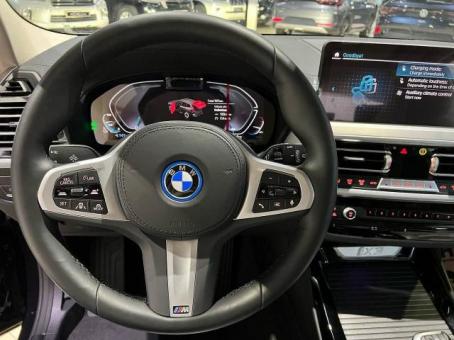 BMW IX3 full option