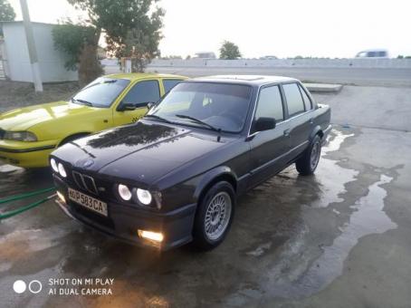 Bmw e30 в отличном состоянии