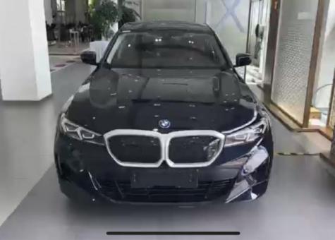 BMW i3 eDrive 35L . Есть выбор цвета.Электромобиль.