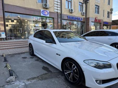 BMW 528 2 turbo 2013 yil Sotiladi