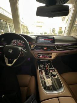 Продаю авто BMW 740 LI