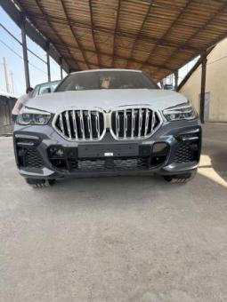 BMW X6 xDrive40i Год: 2022 (Новый)