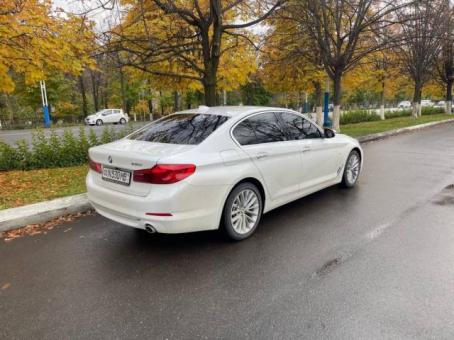 BMW 530I G30 в идеальном состоянии.