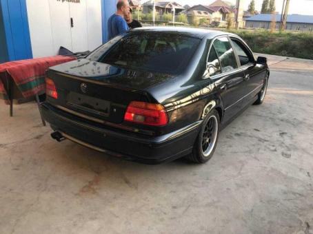 продаю BMW e39 530