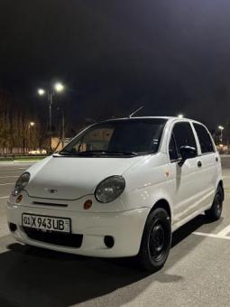 Matiz oq 2010 yil