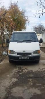 Ford transit sotiladi