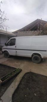 Ford transit sotiladi