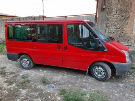 Ford transit 2.2 сотилади