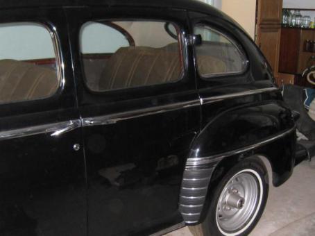 Ретро 1946 год выпуска Ford v8 Super DeLuxe один в Узбекистане