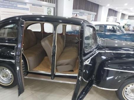 Ретро 1946 год выпуска Ford v8 Super DeLuxe один в Узбекистане