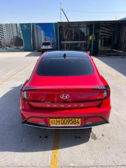 Hyundai sonata  luxe  пробег 43000км, новые шины. краска чистая