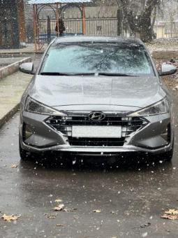 Hyundai Elantra 2020