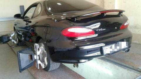 Hyundai Tiburon cope