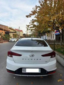 Продаётся Hyundai Elantra