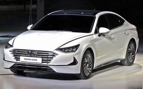 Продаю Hyundai sonata  2020