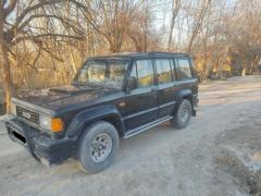 Внедорожник Isuzu Trooper