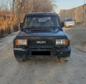 Внедорожник  Isuzu Trooper