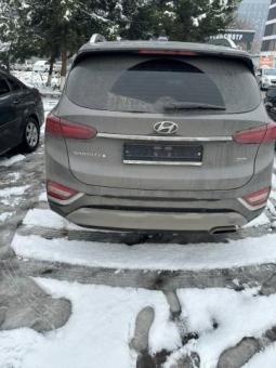 Продам шикарную машину  Hyundai Santa Fe 2020