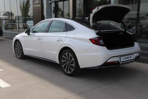 Hyundai sonata luxe 2020