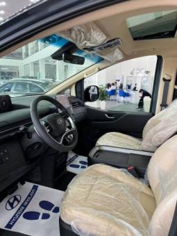 Hyundai Staria High-Tech