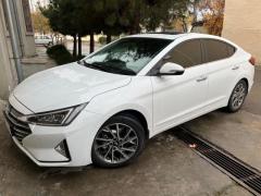 Hyundai Elantra Full позиция