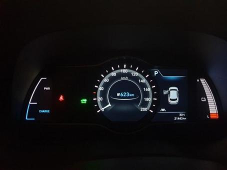 Hyundai Kona Full 64 kw electric