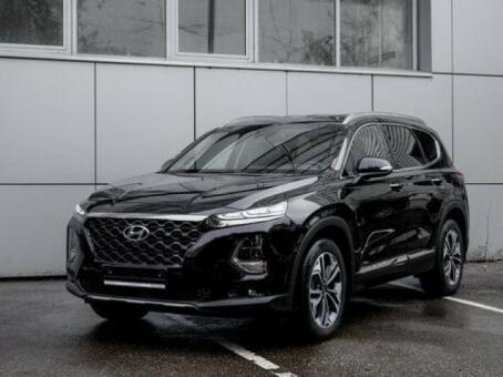 Hyundai SantaFe Travel qaraa rangg UMID AVTO yillik aksi 8% da beradi