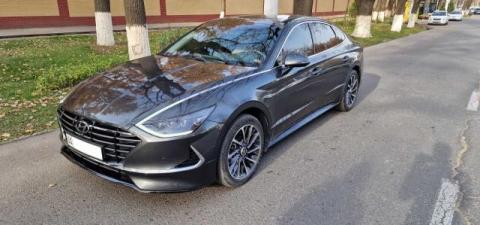 Hyundai Sonata Luxe UZ Full