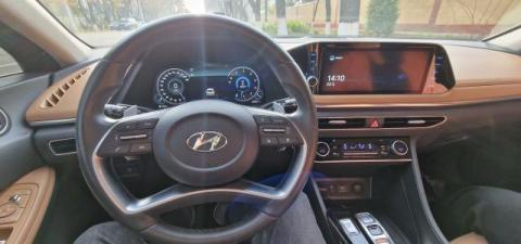 Hyundai Sonata Luxe UZ Full