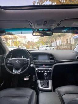 Продаётся Hyundai Elantra