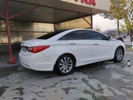 Hyundai sonata YF