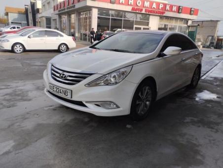 Hyundai sonata YF