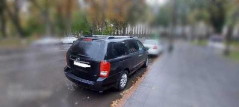 KIA Carnival (КИА Карнивал) газ метан+бензин  сотилади.