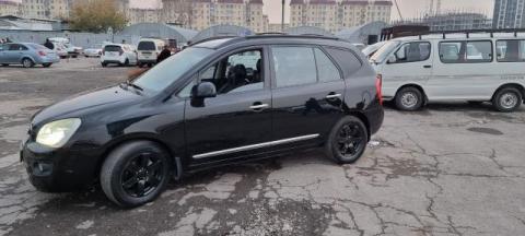 Автомобил KIA KARENS  продаётса