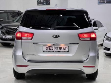 Kia Sedona LX usa  автосалон Dubai