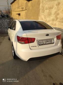 Kia Forte Ideal 2009