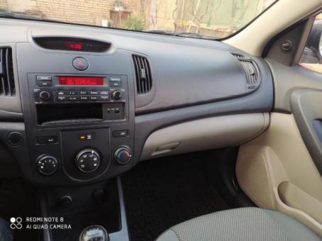 Kia Forte Ideal 2009