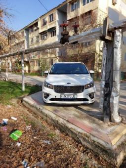 Продам KIA Karneval Grand