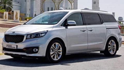 Продаю машину  KIA CARNIVAL 3.3L V6 бензин  2018 год родной пробег 130