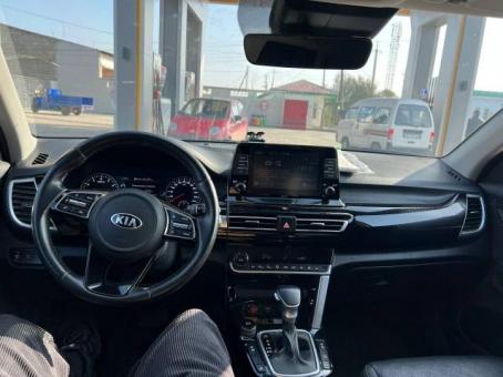 Продается KIA Seltos Luxe