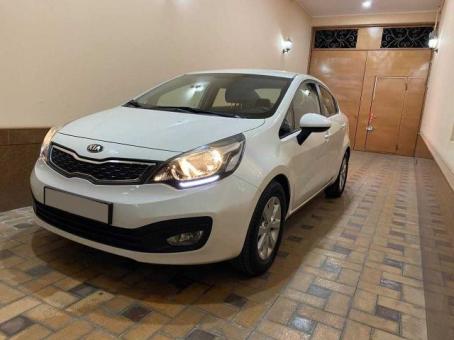 Лучший автомобиль B класса Kia Rio AT (Европейская версия)