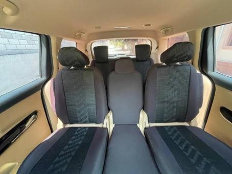 Kia Carnival Grand Dubai Edition